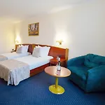 Hotel Orbita Warna