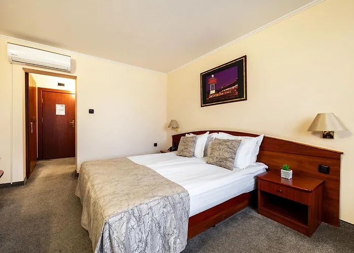 Orbita 2* וארנה